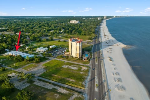 Two beach homes side by side walking distance to the beach. Questions: Contact us 510-798-2341. The first home is a single level 5 bed/3bath & second home is 4bed/3bath. There is a total of 15 beds & 6 bathrooms. Sleeps up to 24