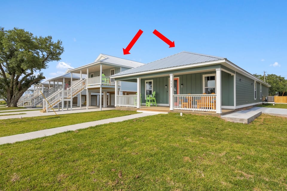 Questions: Contact us 510-798-2341
Two beach homes side by side walking distance to the beach. The first home is a single level 5 bed/3bath & second home is 4bed/3bath. There is a total of 15 beds and 6 bedrooms. Sleeps up to 24