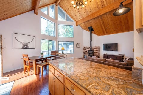 Castlewood Chalet in Arnold – A-Frame w/ Hot Tub