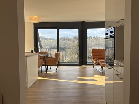 AlbLoft - Moderne Neubauwohnung nahe City / Alb