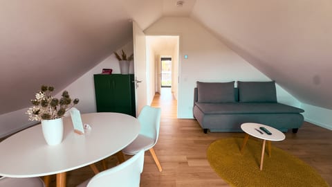 DachNest - Dachwohnung 45 qm mit Weitblick bei Tübingen