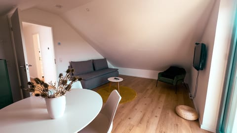DachNest - Dachwohnung 45 qm mit Weitblick bei Tübingen