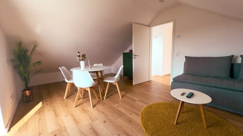 DachNest - Dachwohnung 45 qm mit Weitblick bei Tübingen