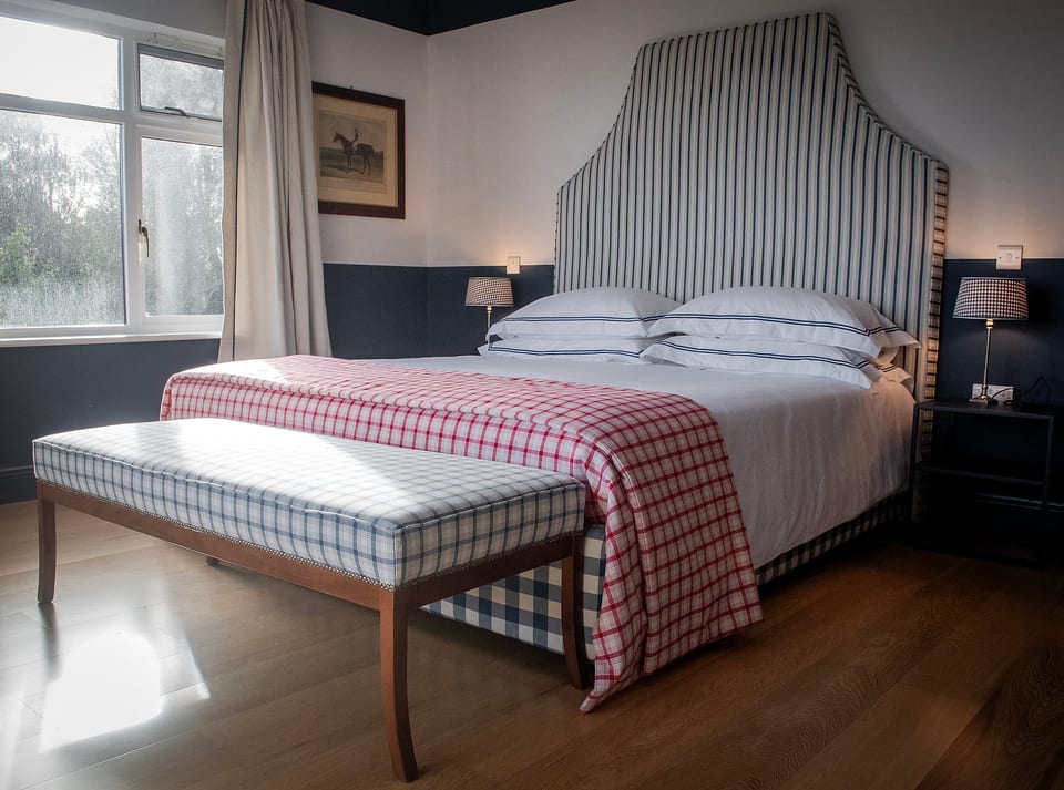Deluxe Double Bedroom with Lake View