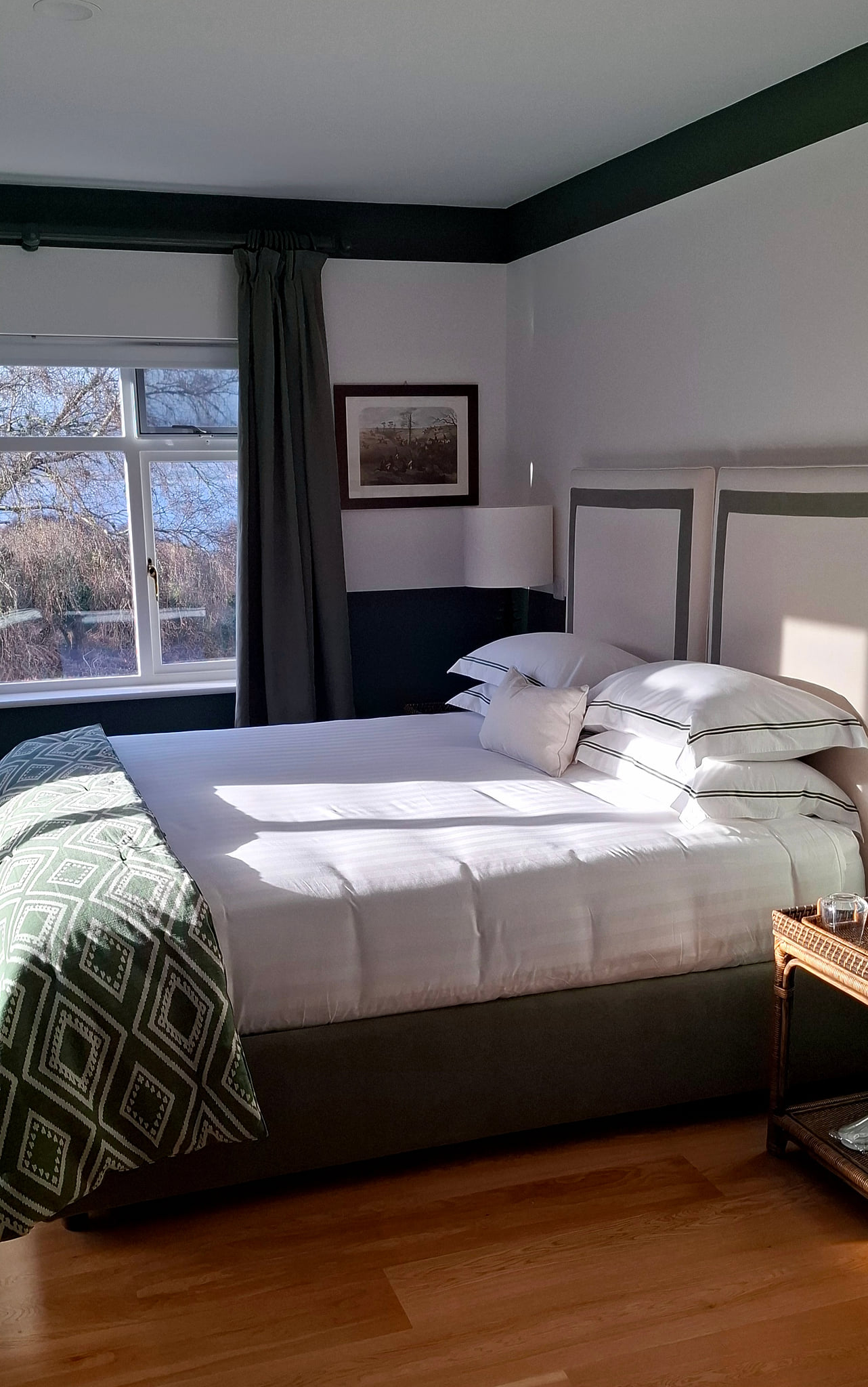 Deluxe Double Bedroom with Lake View