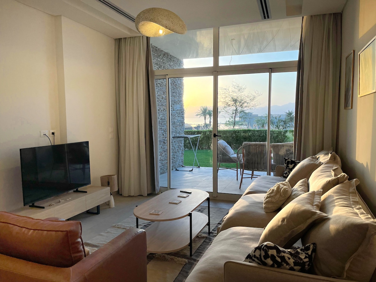 Central Somabay 3BR Garden Apartment w Sea views image 1