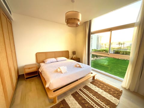 Central Somabay 3BR Garden Apartment w Sea views image 3