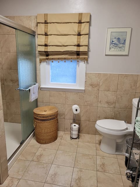 Affordable 1BR Bunkroom Stay by Niagara Falls