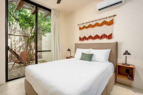 Jungle Oasis 2BD w Rooftop Pool | Tuané