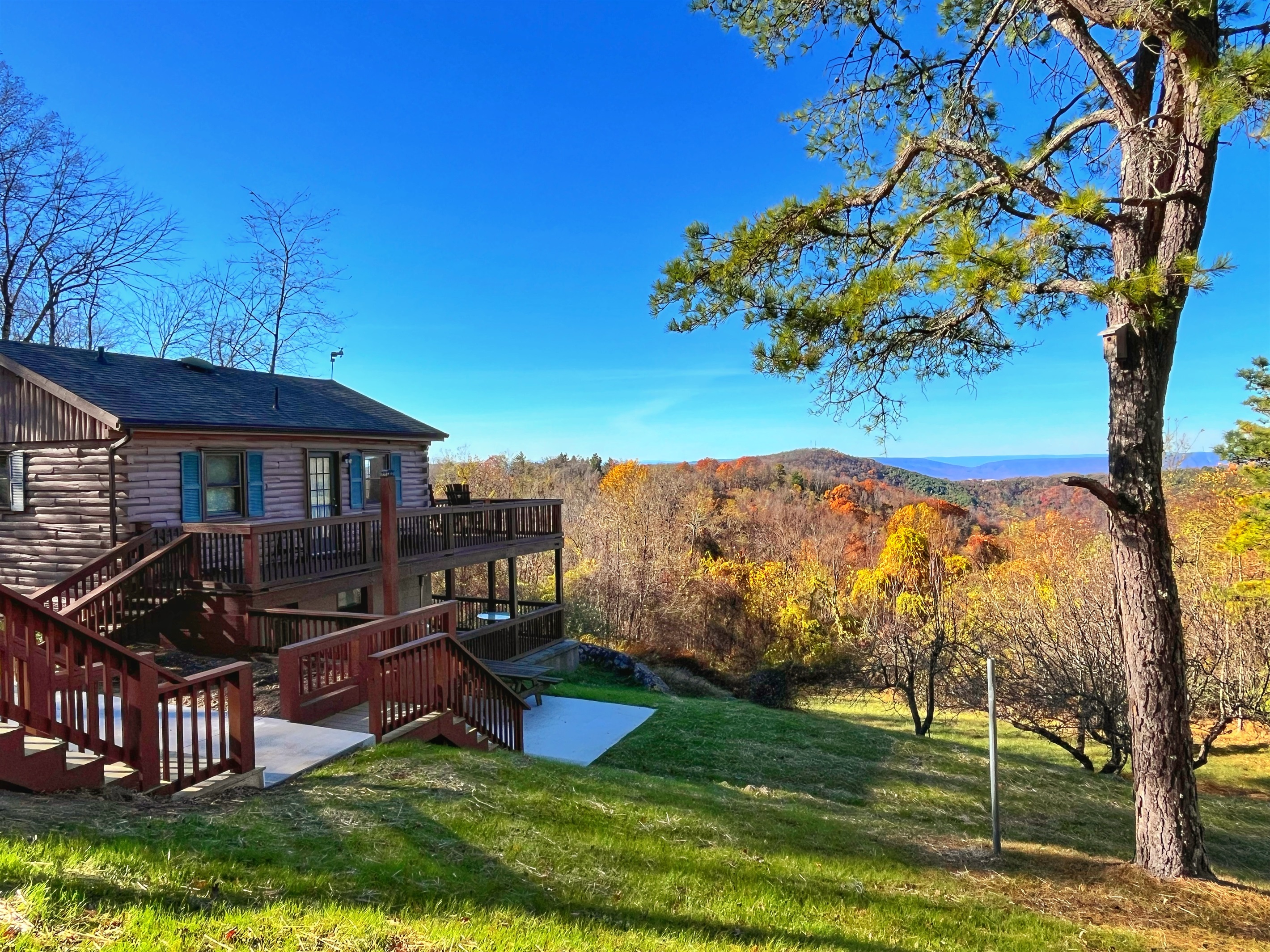 Complete seclusion with breathtaking views :)