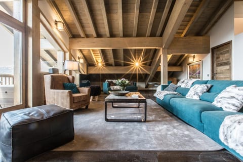 Penthouse with 4 BDR Courchevel Moriond