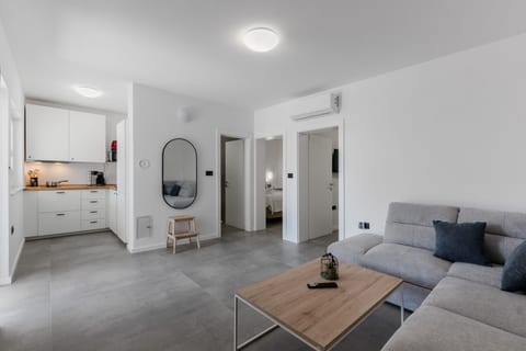 Apartments Sandra - Unit 378000-13