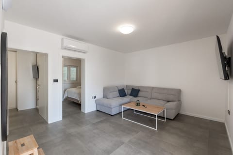 Apartments Sandra - Unit 378000-13