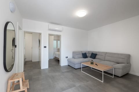 Apartments Sandra - Unit 378000-13