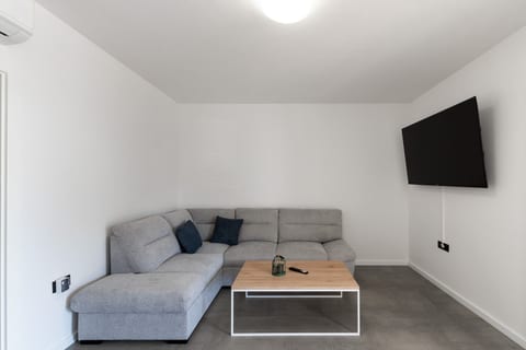 Apartments Sandra - Unit 378000-13
