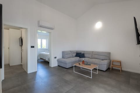 Apartments Sandra - Unit 378002-13