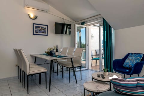 Apartments Beach house Blace - Unit 378059-13