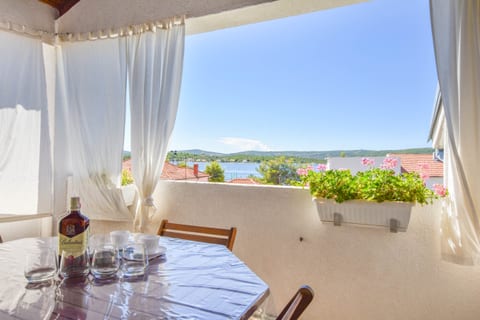 Apartments Josip - Unit 48556-61