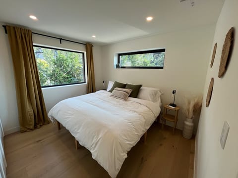 2BR | Views | Spacious | Luxury | New Home image 5