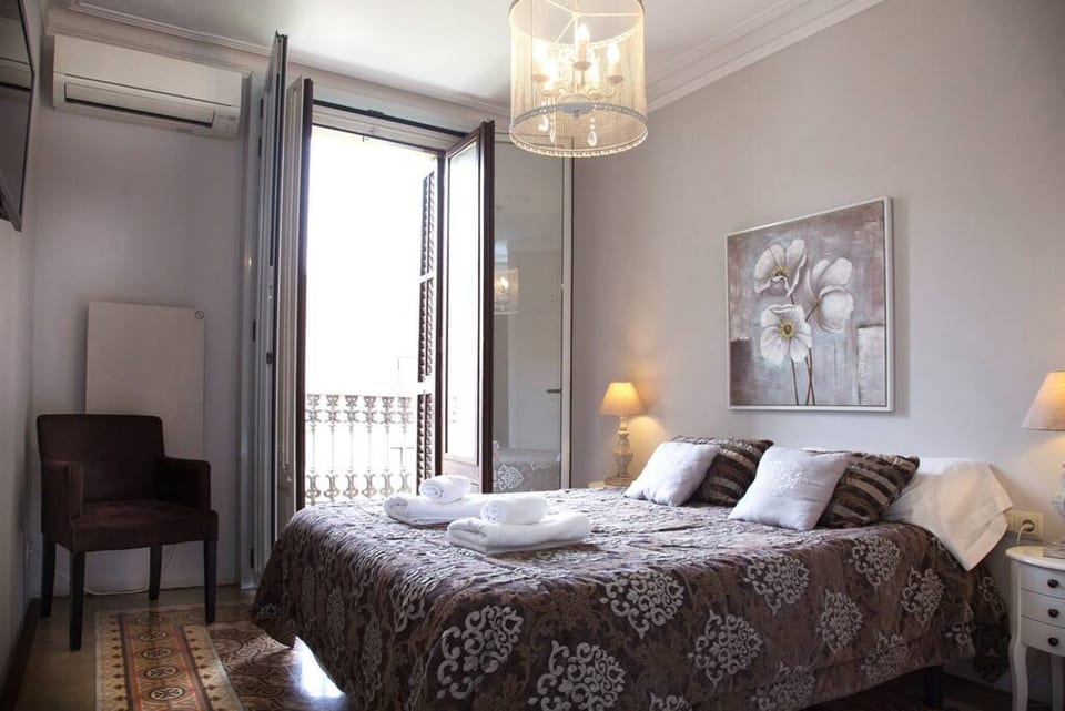 Opening Doors Aribau - Modern apt near La Pedrera - Barcelona