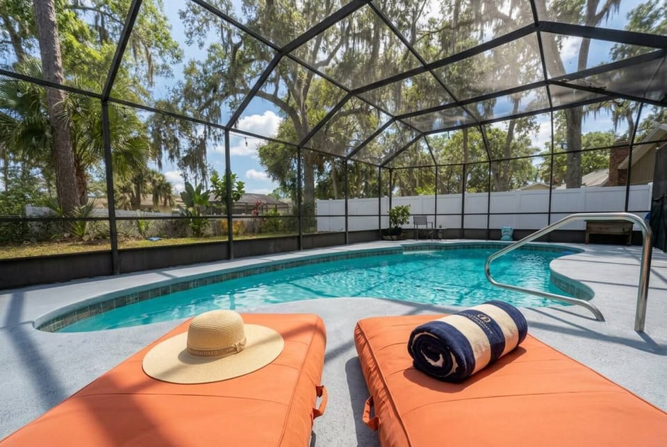 Playful turtle! Heated Pool! Fully Fenced! - Palm Coast