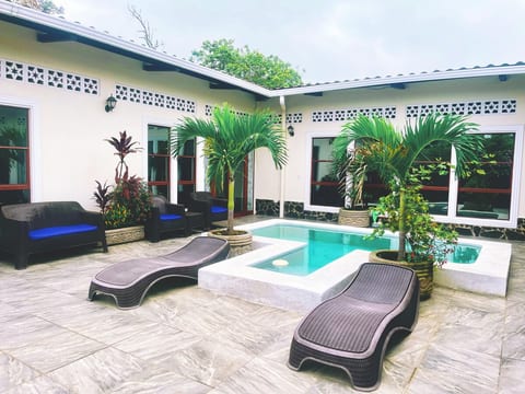 Catarina Villas  ‘A home away from home.’ image 2
