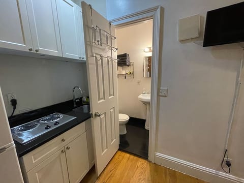 Nest 1BR apt-hotel Walk to Times Sq & Empire State