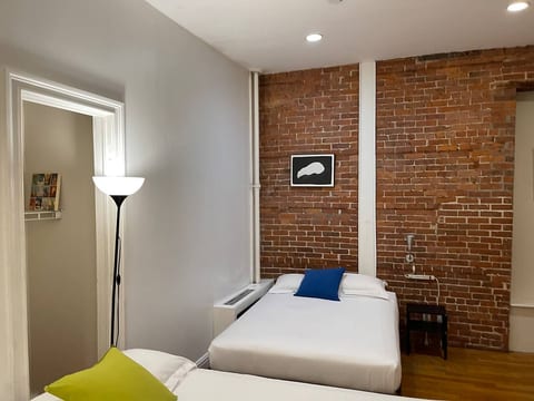 Family Studio/ no window - most expensive area 5th Ave