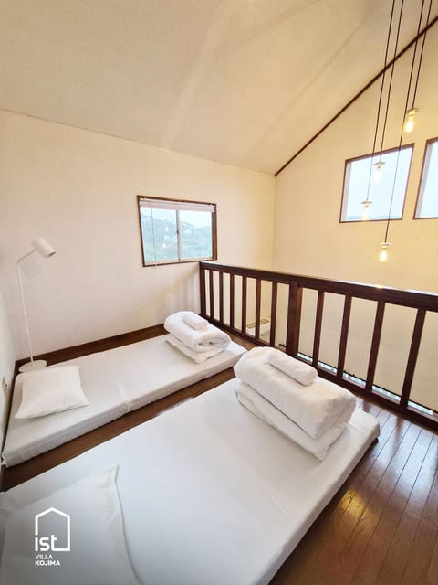 ist villa 04 Designer Island Villa