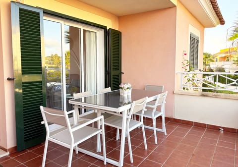 Beautiful family apartment with rooftop terrace & pool