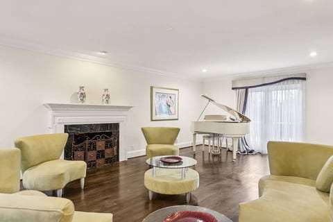 Upscale Bethesda Home • Pool, Piano & Bar