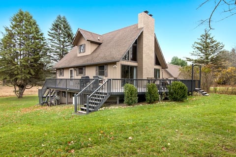 Chalet in Shanty Creek   -Golf-boat-ski-hike-bike image 6