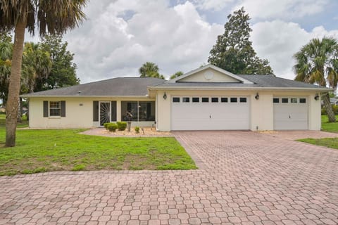 Villa Tilly 4 bedroom with pool - family vacations