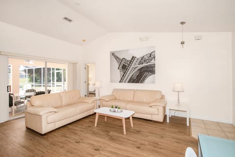 Villa Valk: 3 bedroom / 2 bathroom with pool