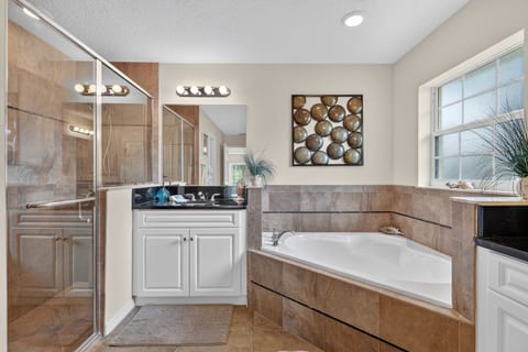 Primary Bathroom with garden tub & shower