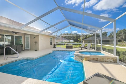 Villa JOY: 3-bed / 2-bath & private pool/spa