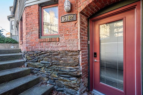 Modern Heritage Apartment in the Heart of Halifax