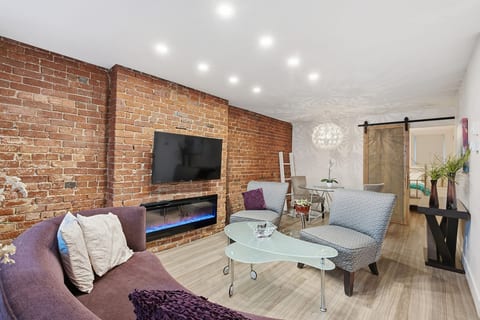Modern Heritage Apartment in the Heart of Halifax