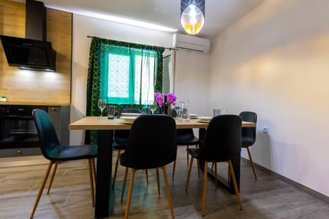Apartment Coastal Urban Nest - Unit 378043-13