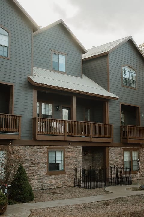Attiwood Ridge