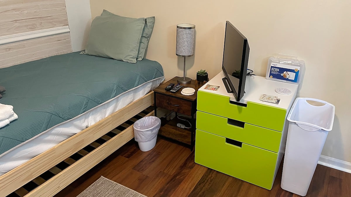 Cozy Private Room w/ Kitchenette image 2 Cozy Private Room w/ Kitchenette