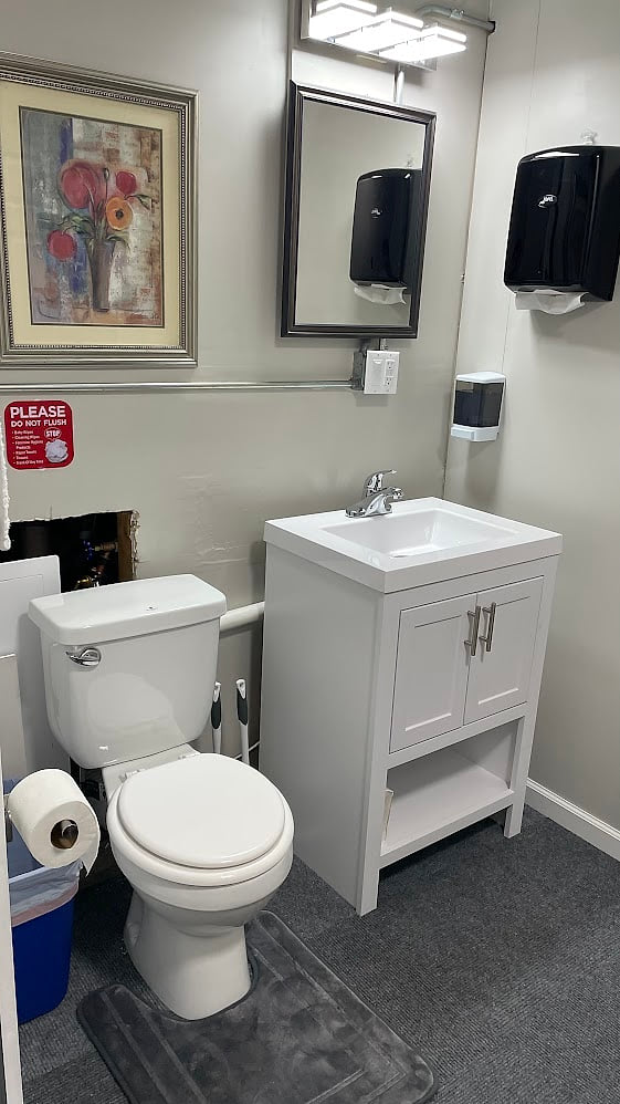 Cozy Private Room w/ Kitchenette image 3 Cozy Private Room w/ Kitchenette