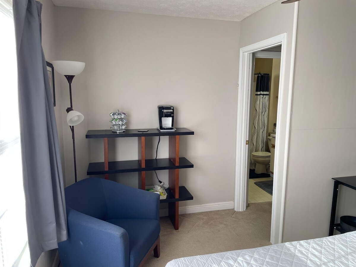 Big Master Suite * All-Inclusive * Private Bath image 3 Big Master Suite * All-Inclusive * Private Bath