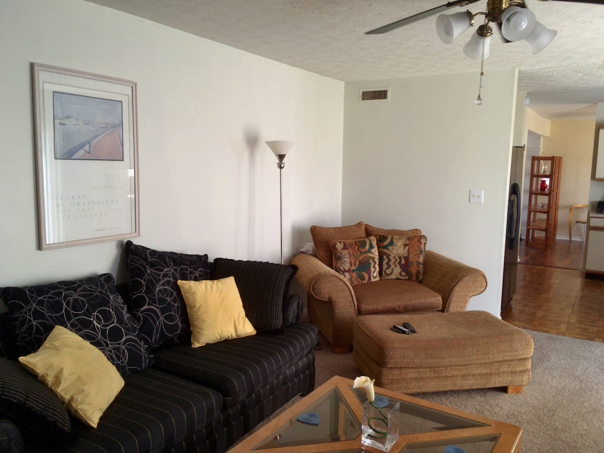 Economical Sleep Room * Comfy * Use of Whole House image 3 Economical Sleep Room * Comfy * Use of Whole House