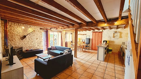 The Cellar. 3-bedroom house