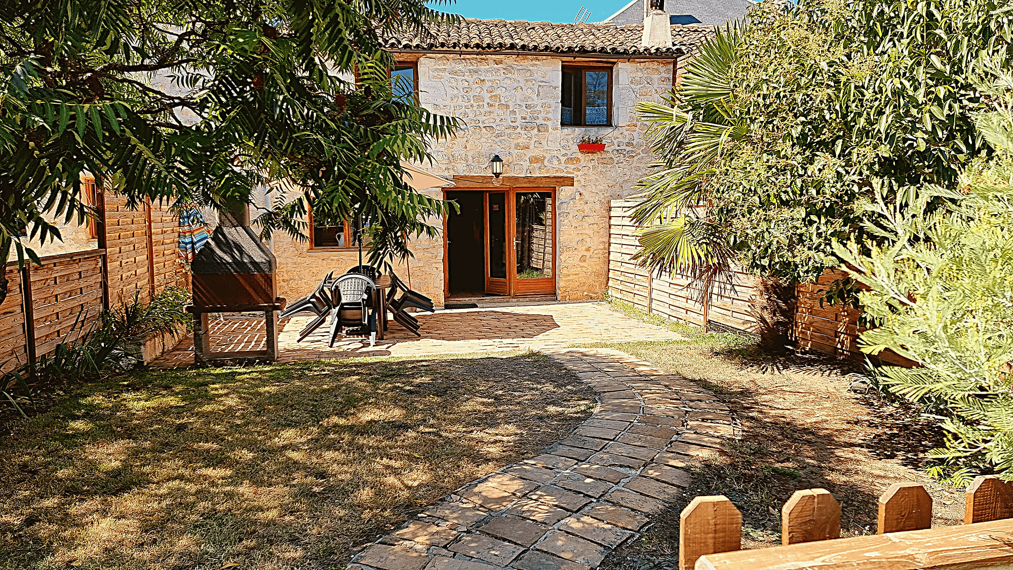 La Cave. 3-bedroom house