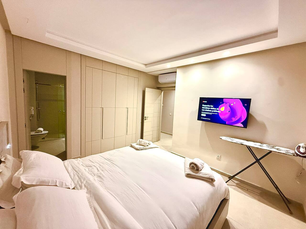 Beachside Private Suite in Modern Tamraght Apt