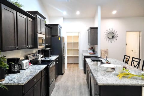 Relax & Recharge • Cozy Spokane Valley Home