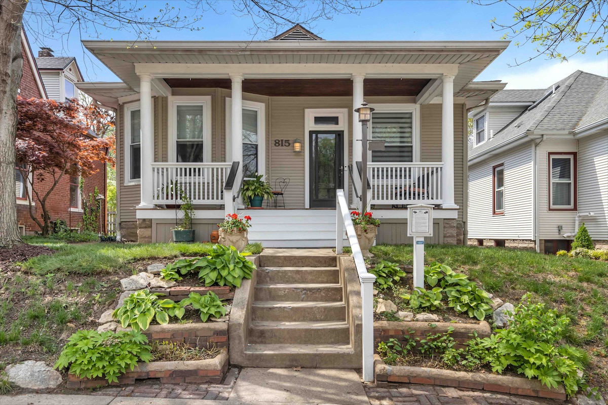 Beautiful grand entrance of this charming historic home.