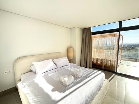 1BR Penthouse Mesca Soma Apt Panoramic Big Terrace image 3